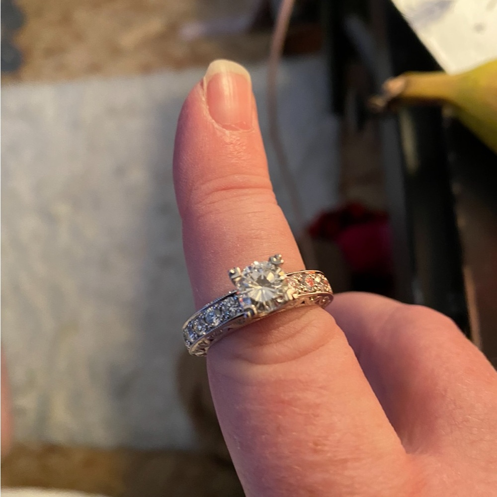 TACORI platinum women’s Diamond Ring